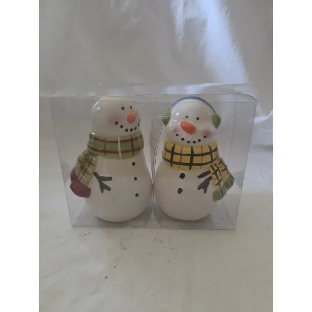 2pc Snowman Christmas Ceramic Salt & Pepper Shakers